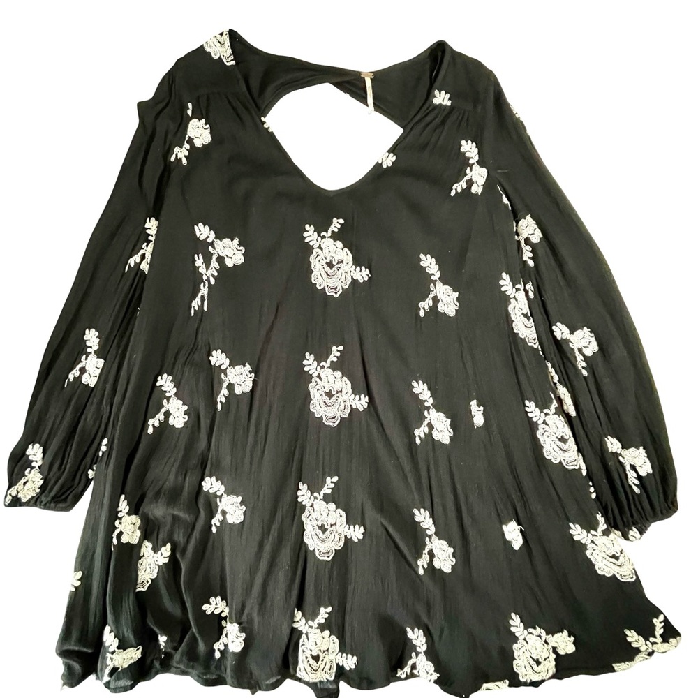 Free People Austin Emma Mini Swing Dress Floral Black White Embroidered SzXS - Picture 7 of 10
